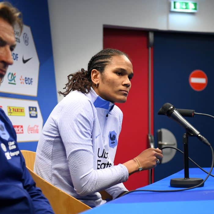 Bleues: Le terrible aveu de Wendie Renard, « Je n’oublierai jamais cette tête à tête dans sa chambre »