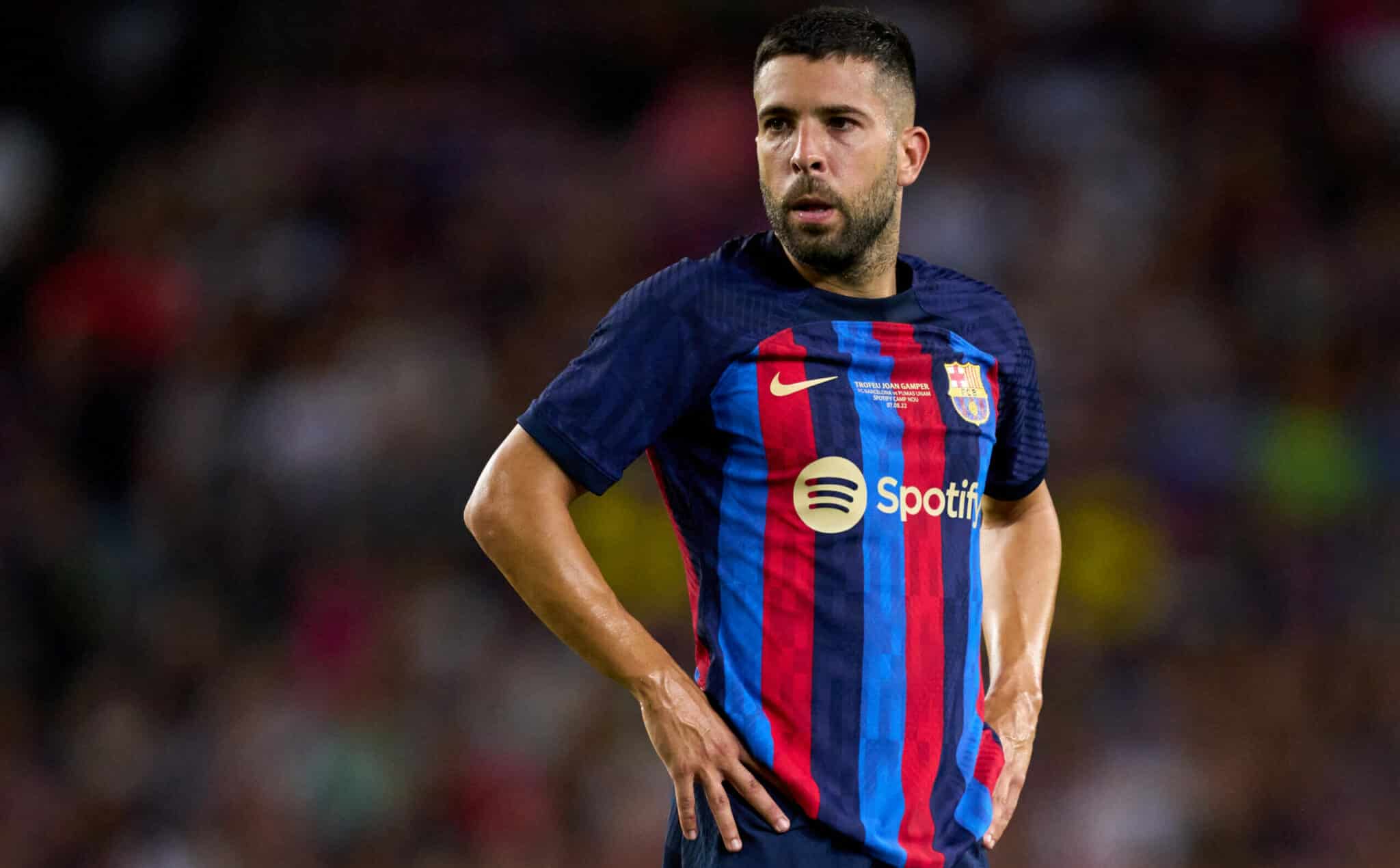 Après le départ annoncé de Busquets, le Barça prend une grosse décision pour Alba !