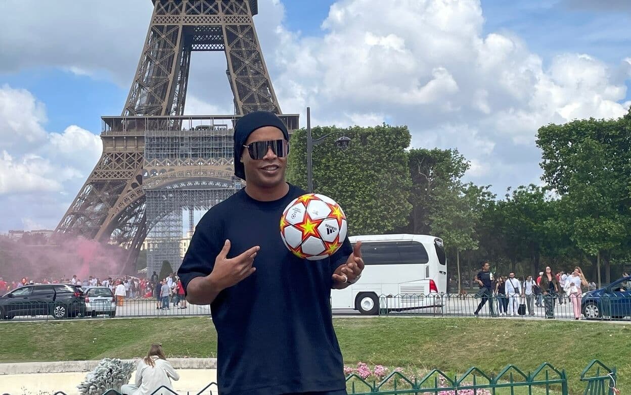 Ronaldinho : «Ces trois joueurs sont meilleurs que Messi»