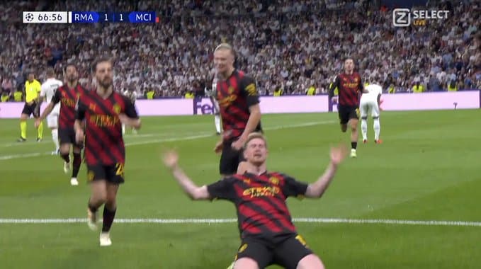 Le missile de De Bruyne ne laisse aucune chance à Courtois, Man City égalise (VIDEO)