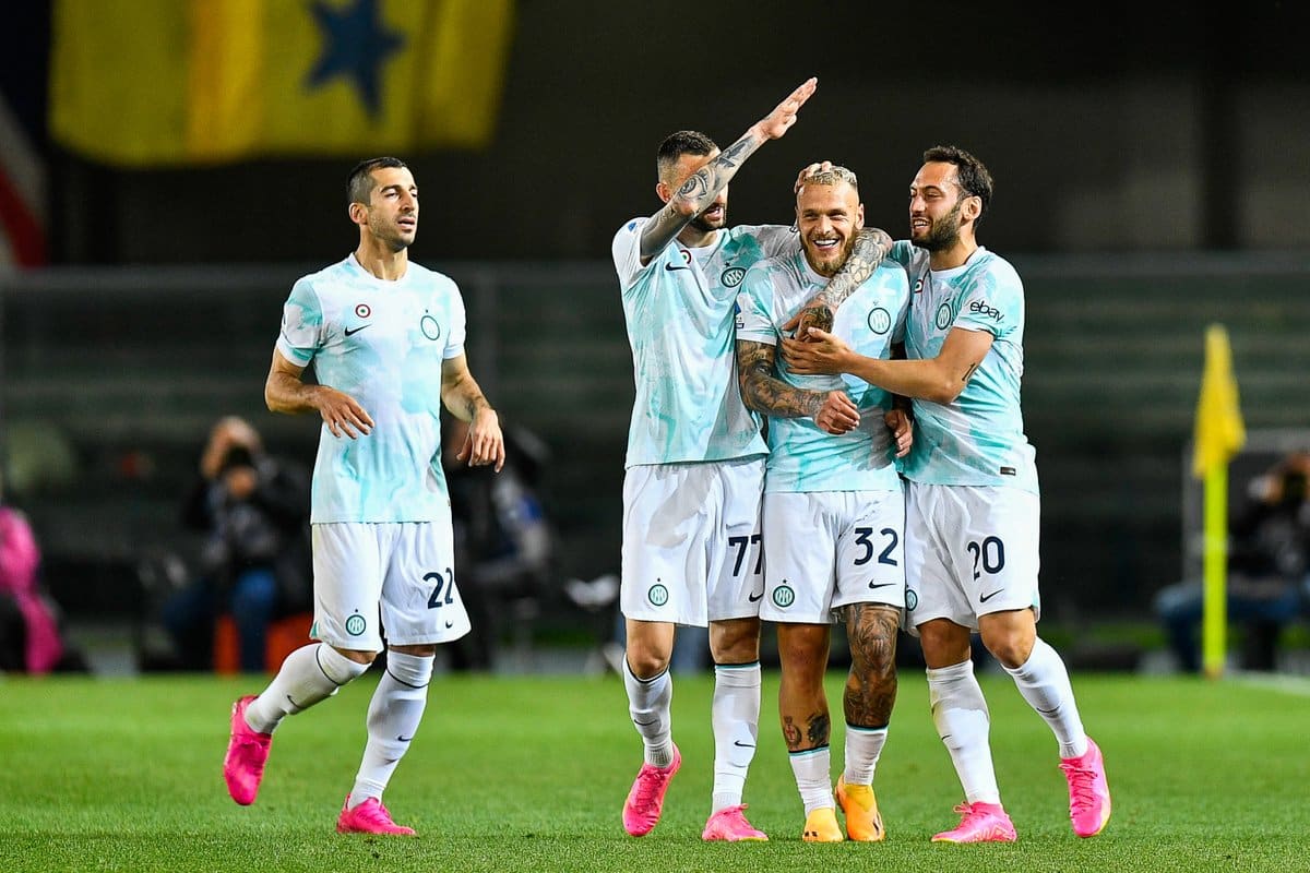 Série A : L’Inter explose l’Hellas Verone et repasse devant l’AC Milan