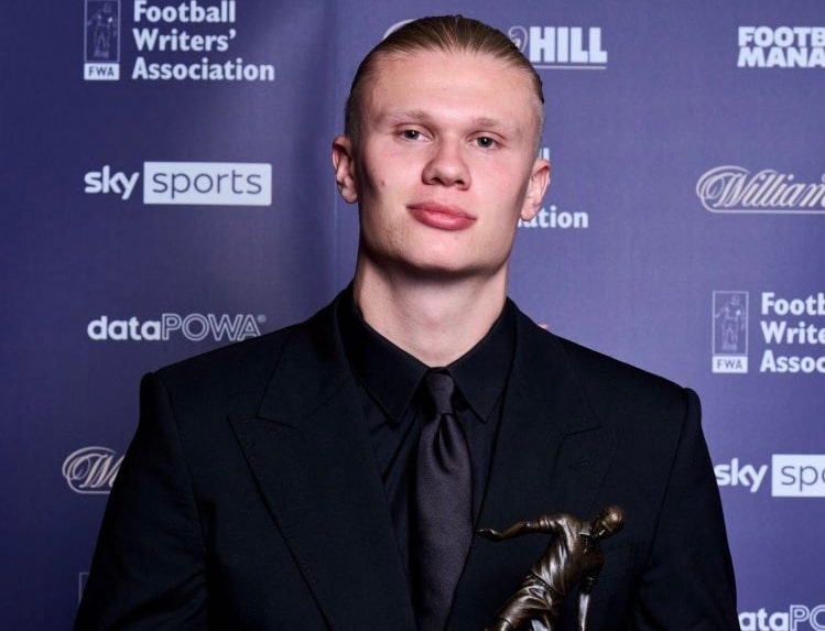 OFFICIEL : Erling Haaland décroche le trophée majeur en Angleterre