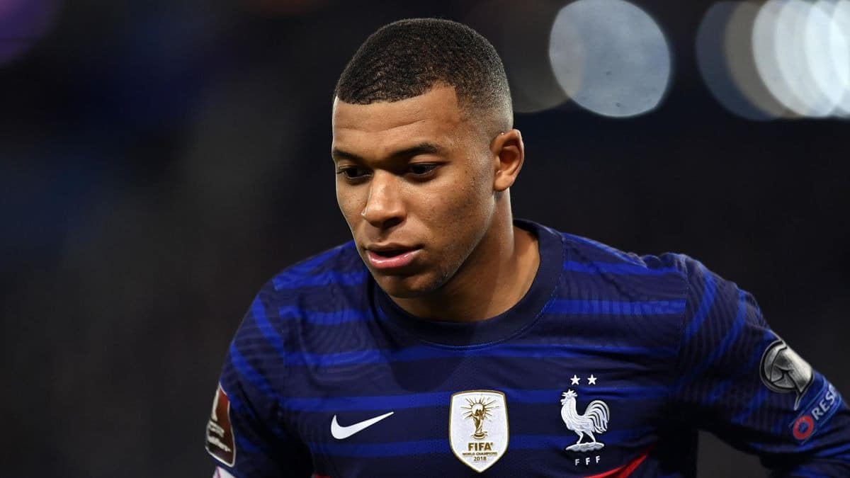 Incroyable, cité dans une polémique du ramadan Mbappé lance un coup de gueule: « ..vos salades »