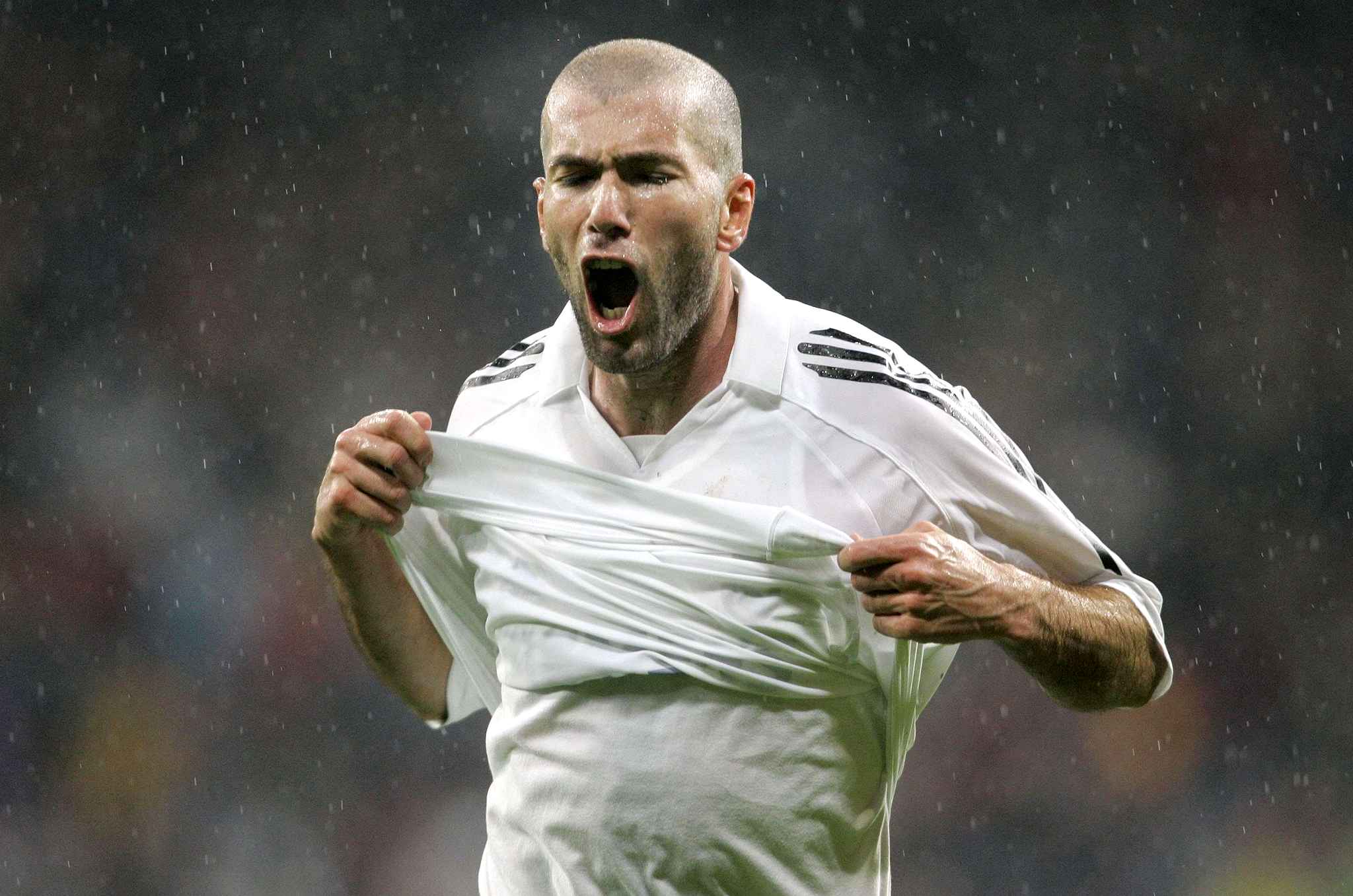 « Zidane ? Il était le plus humble de nous tous », la révélation d’un Galactique du Real Madrid