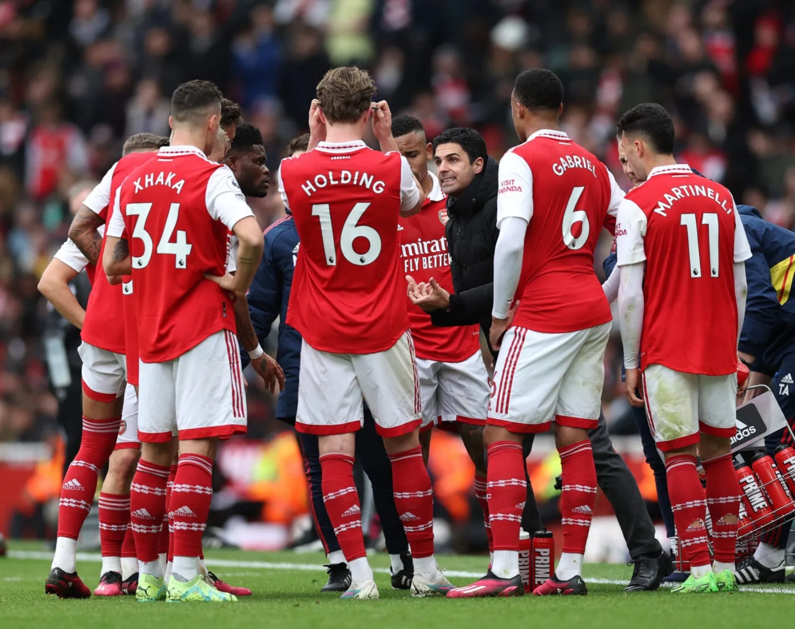 Arteta confirme que deux joueurs d’Arsenal sont hors saison