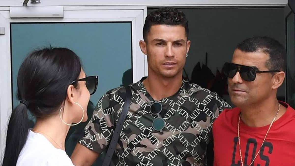 Le frère aîné de Cristiano Ronaldo, Hugo, est jugé pour des maillots « contrefaits ».