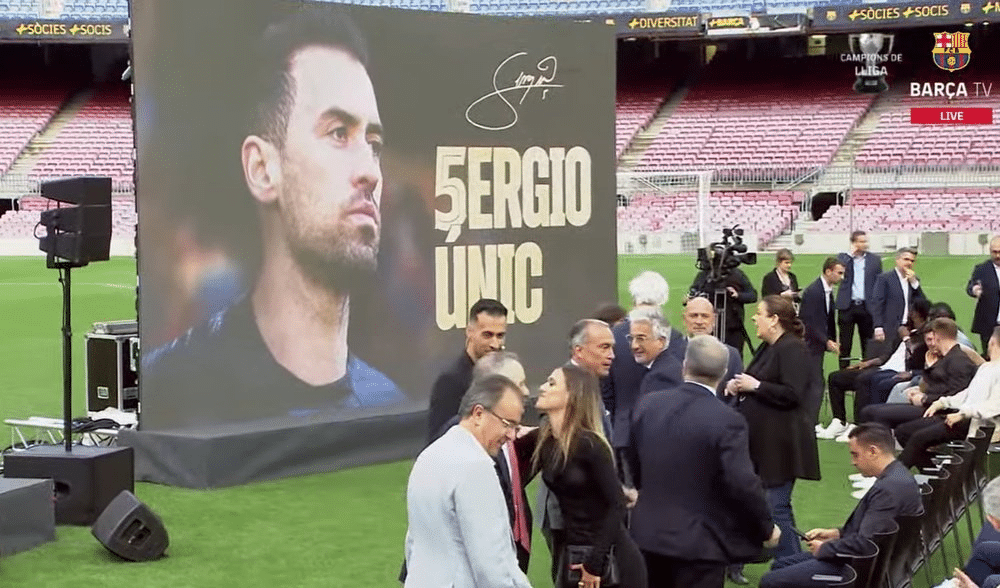 Le message plein d'émotions de Messi lors des adieux de Busquets 2 Les hommages envers Busquets