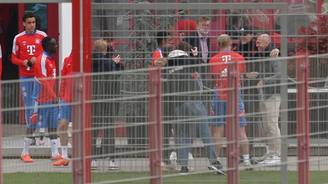 Inattendu, Robben débarque au Bayern et remobilise les joueurs 