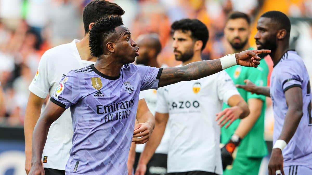 Le Brésil prend une grosse décision pour les insultes racistes contre Vinicius Jr en Espagne