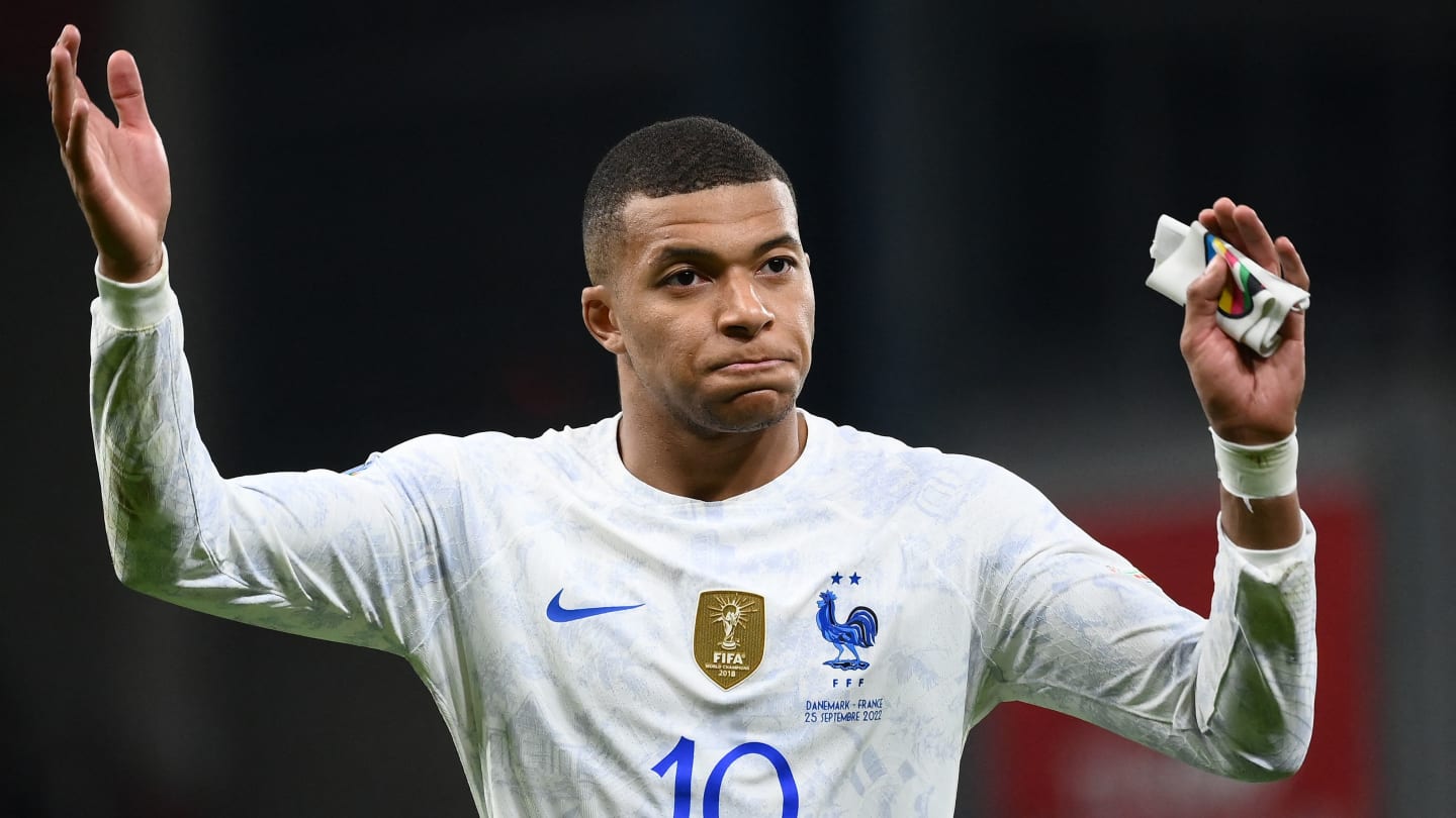 Une légende sud-américaine ridiculise Mbappé !