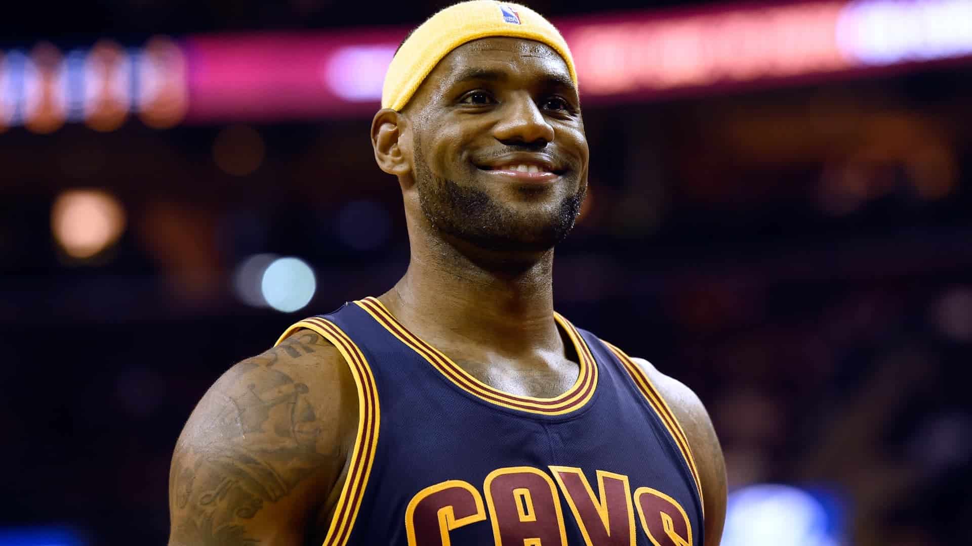 NBA : Nouveau contrat XXL pour LeBron James, très heureux !