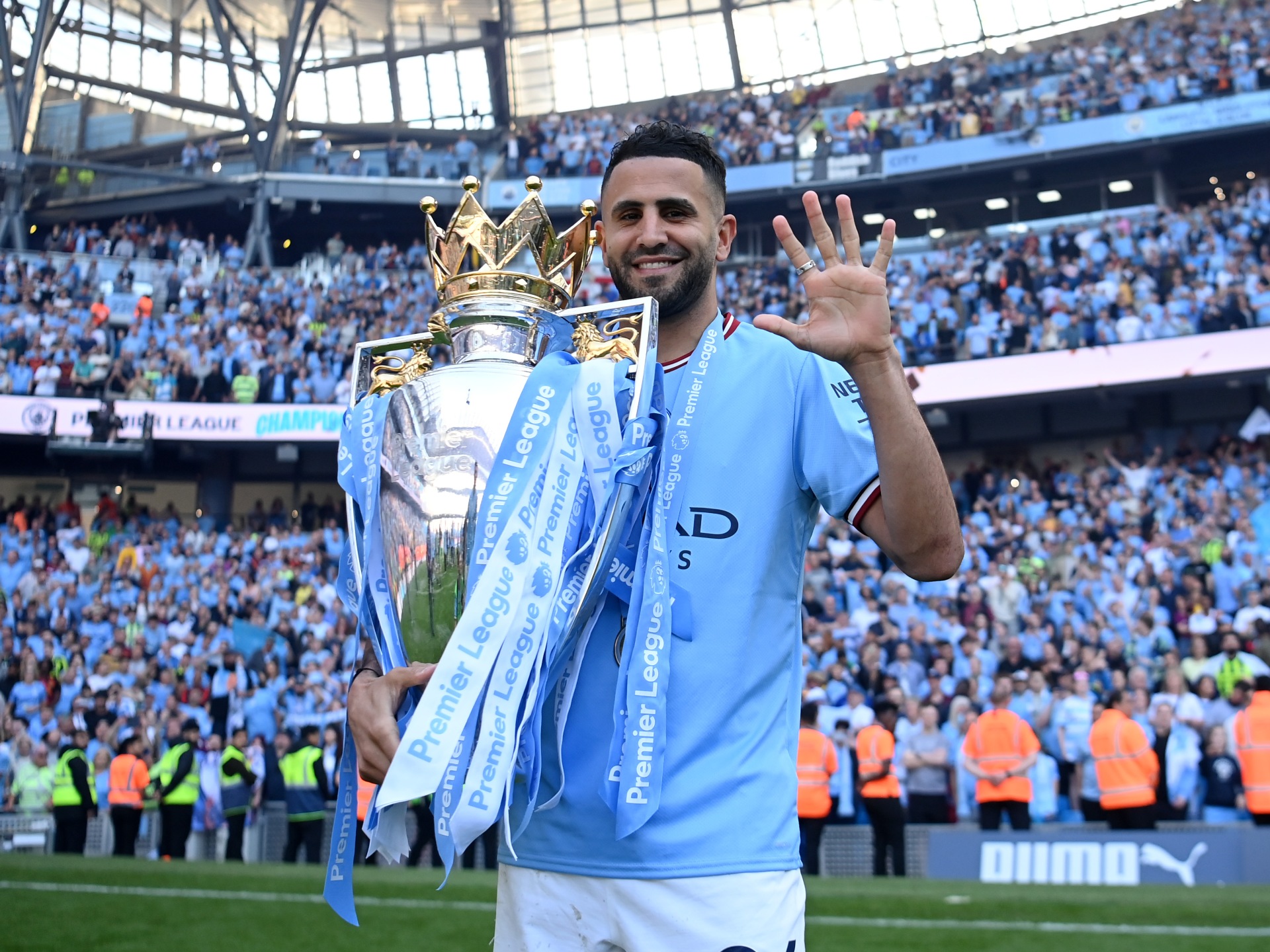 Riyad Mahrez et ses chances de remporter le Ballon d’Or africain : Impact d’un éventuel transfert en Arabie saoudite