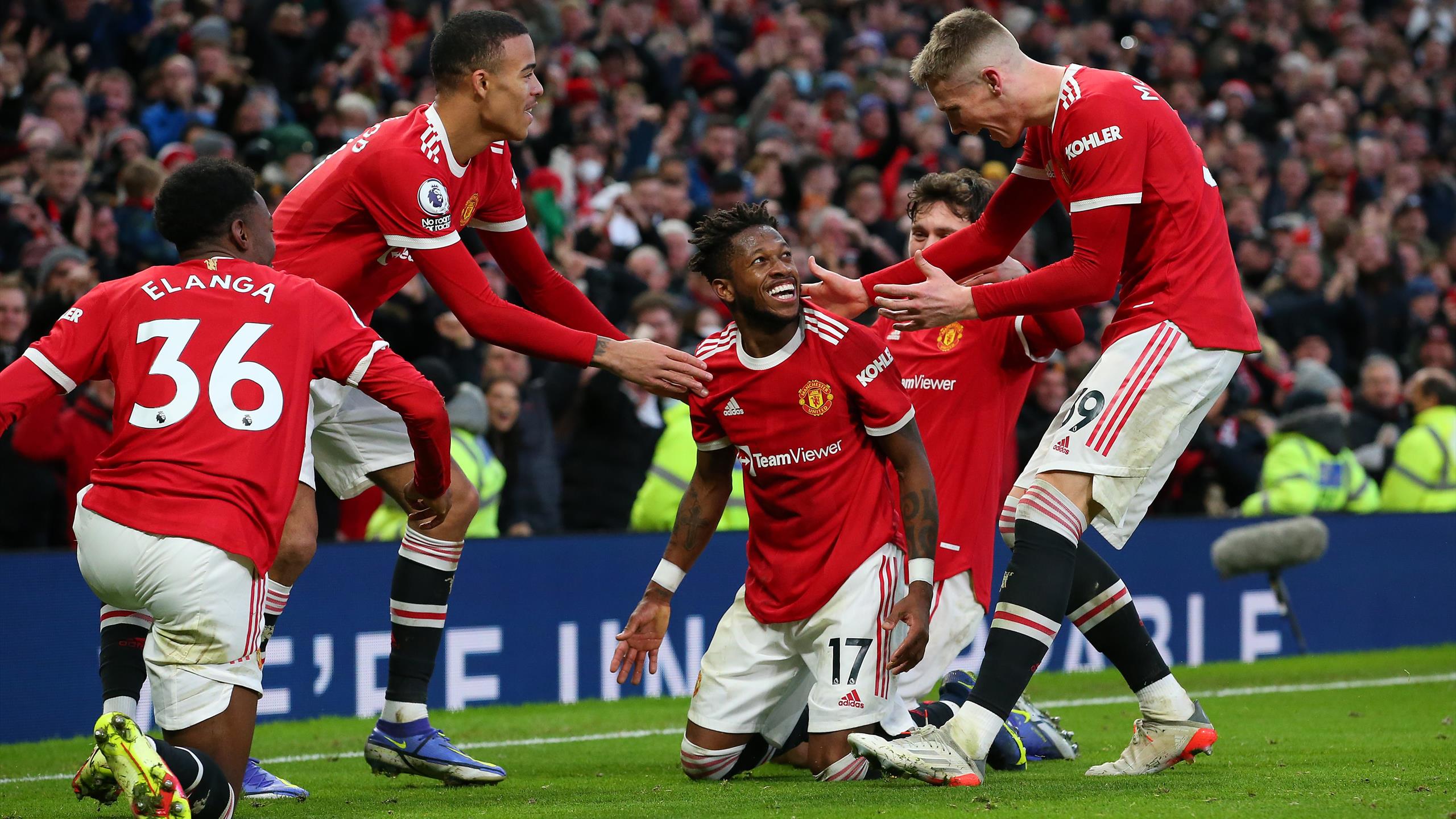 Man United met 2 joueurs sur le marché