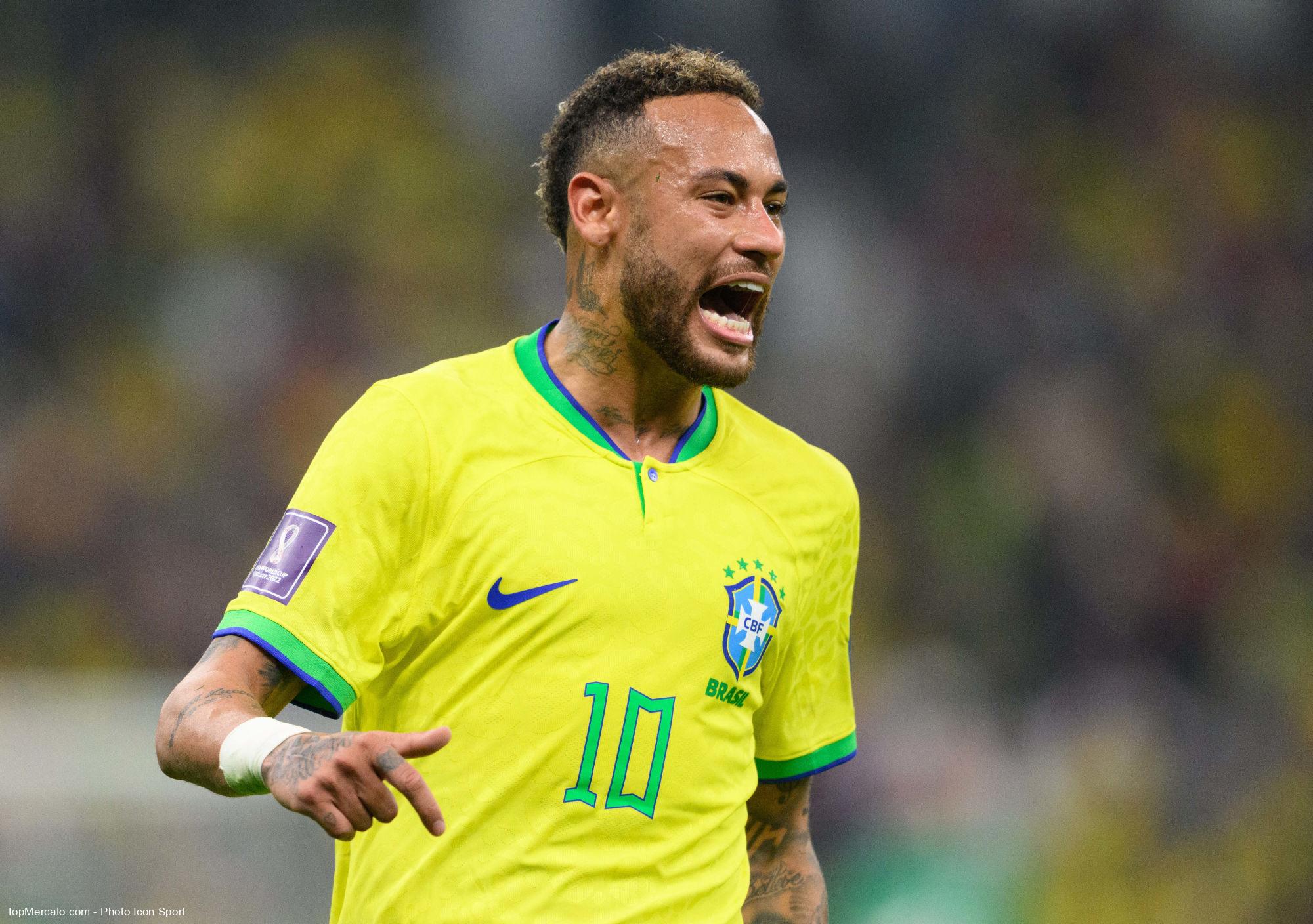 Neymar cite les deux seuls joueurs non Brésiliens qu’il adorait regarder sur YouTube