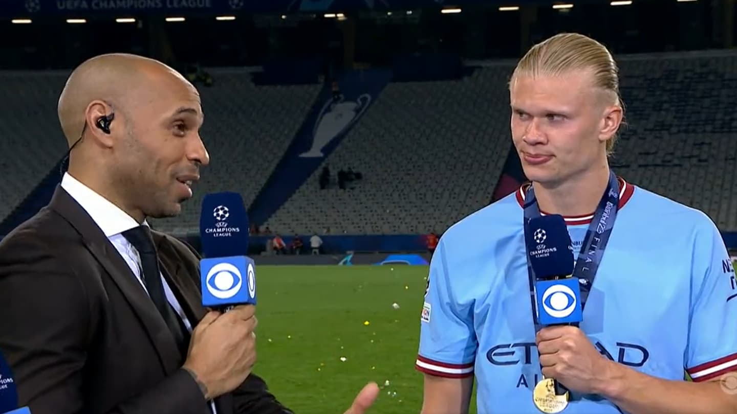 Thierry Henry et Erling Haaland sur le plateau de CBS Sports apres la finale de la Ligue des champions 2023 1655355 1