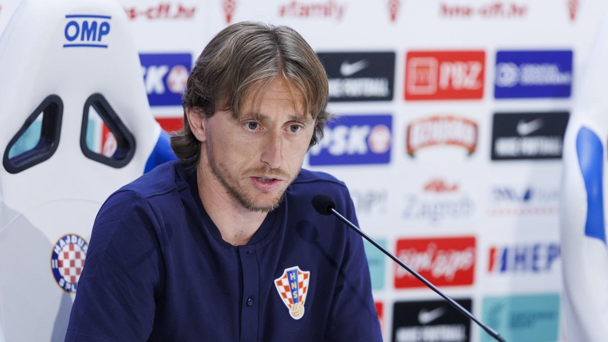 Luka Modric zappe Pedri : « J’aime regarder ce joueur du Barça »