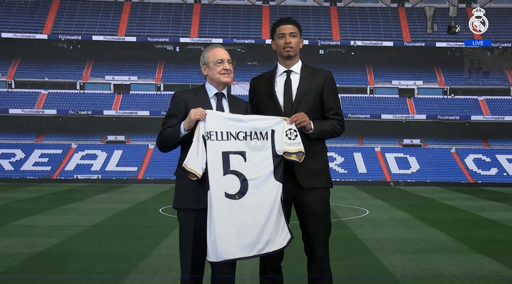 Bellingham signe au Real Madrid