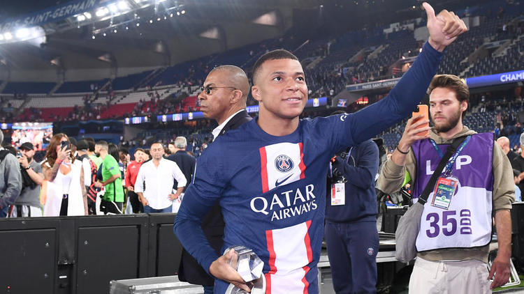 Le Real Madrid fait une offre audacieuse pour Kylian Mbappé