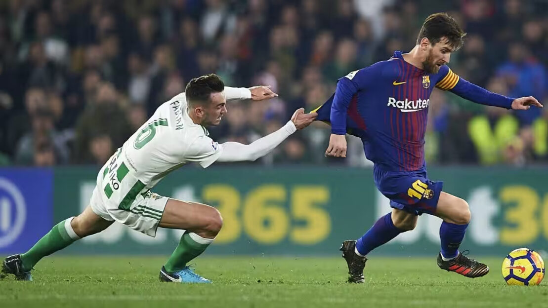Lionel Messi est un héritier légitime de Maradona, possédant le même don pour dribbler qui semble inné chez ces footballeurs