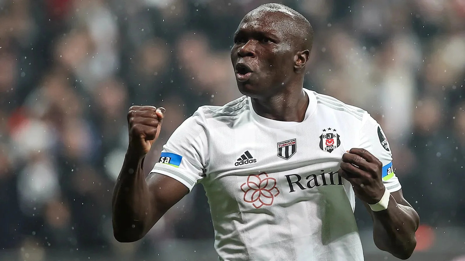 La relation amoureuse entre Vincent Aboubakar et Besiktas se poursuit de manière admirable