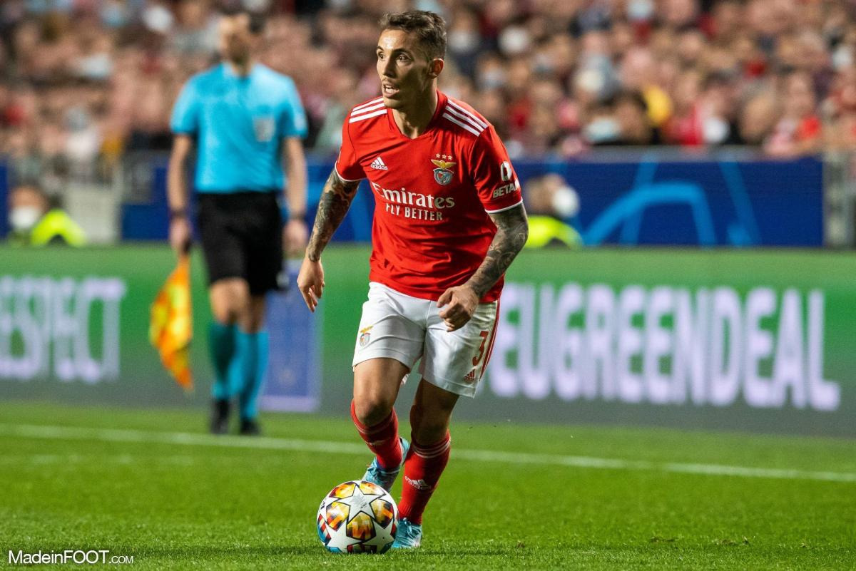 a marqué le deuxième but de Benfica d'une frappe puissante