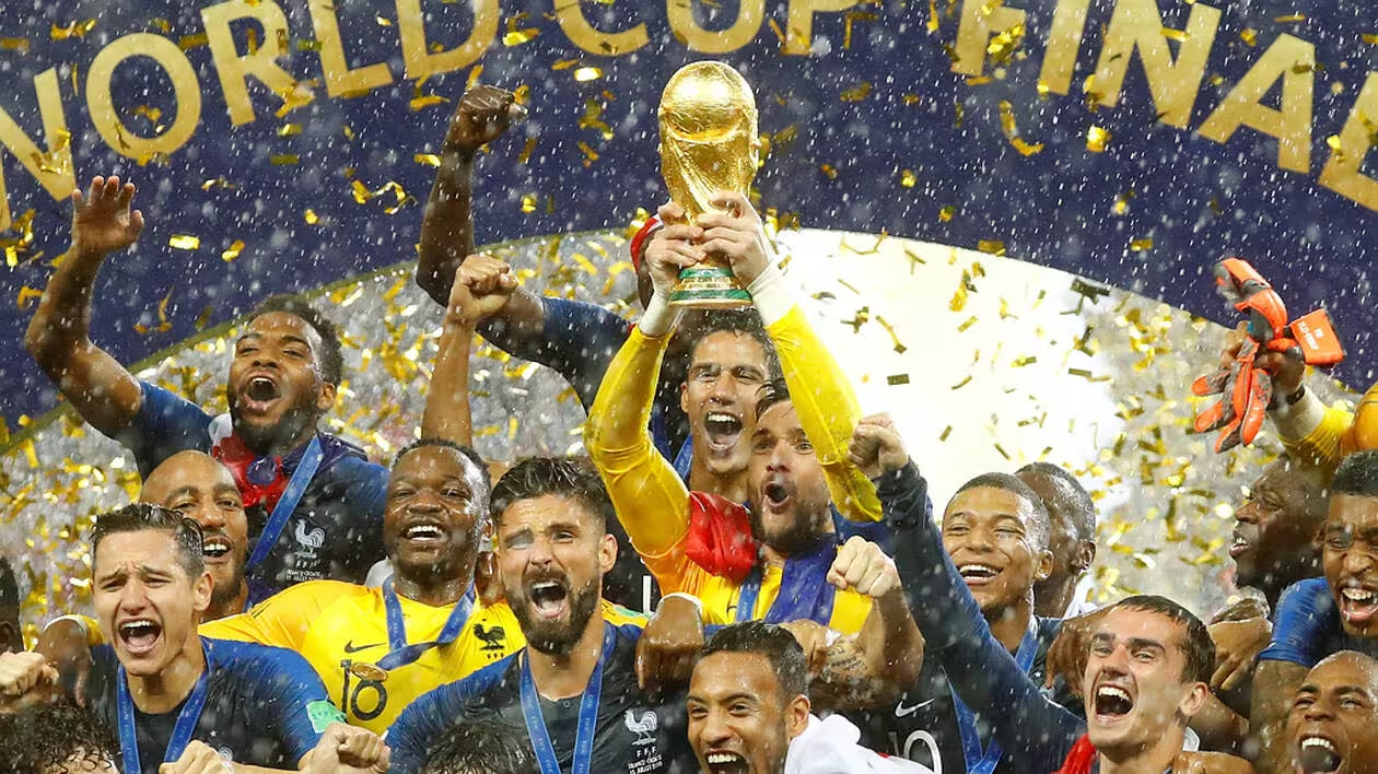 Le onze légendaire de l'équipe de France 2 Hugo Lloris occupe la troisième place du classement des joueurs ayant le plus de sélections dans l'équipe nationale française.