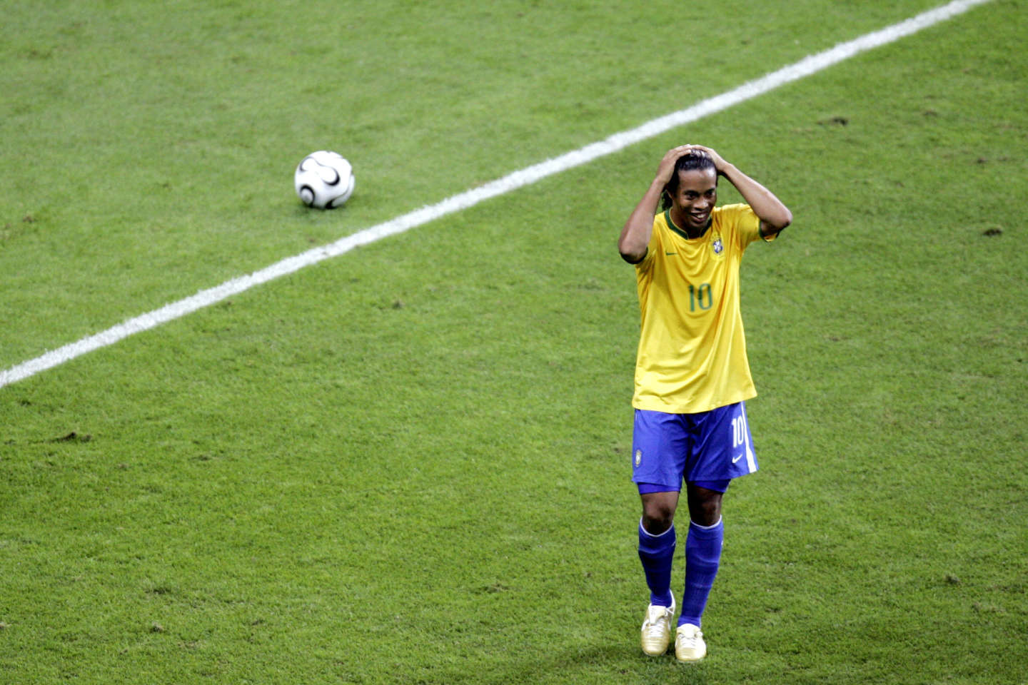 Ronaldinho est considéré comme l'un des meilleurs joueurs brésiliens du XXIe siècle