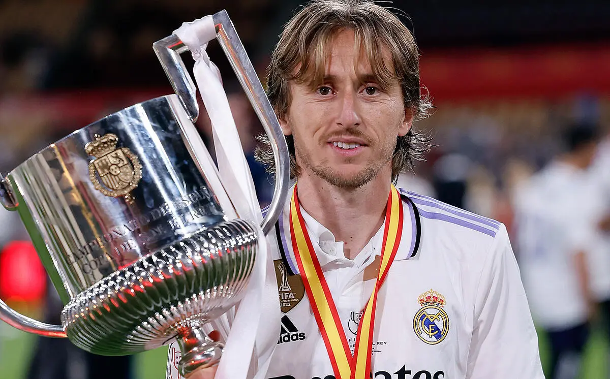 La sortie de Luka Modric après sa prolongation au Real Madrid !