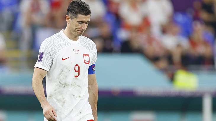 Euro 2024 (Q) : La Pologne battue par la Moldavie malgré Lewandowski