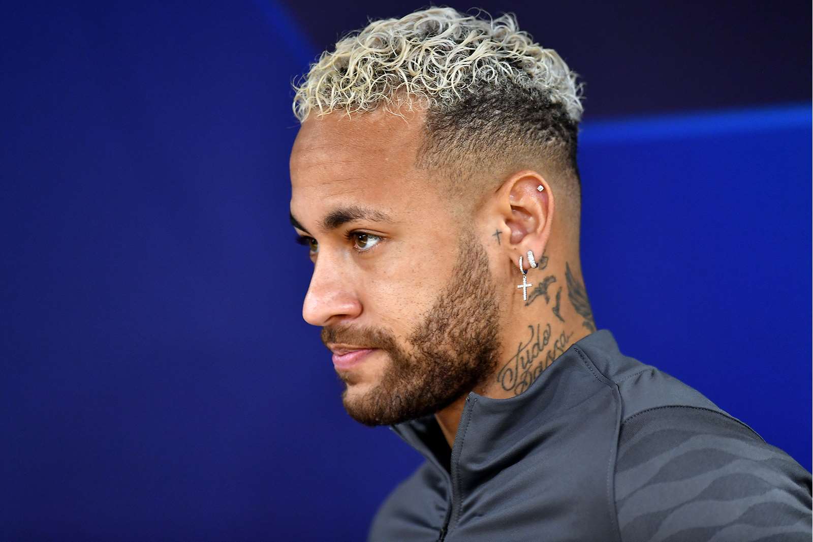 Les excuses larmoyantes de Neymar : « J’ai fait une erreur »