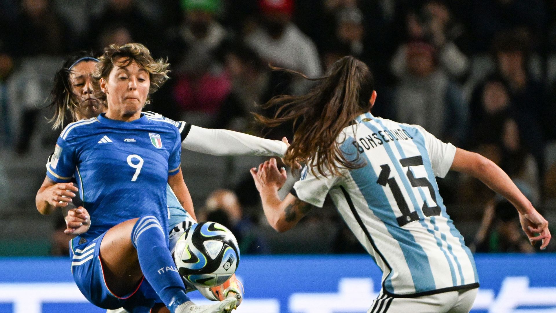 Coupe du monde (F) : Entrée réussie pour l’Italie qui dominent l’Argentine sur un petit score