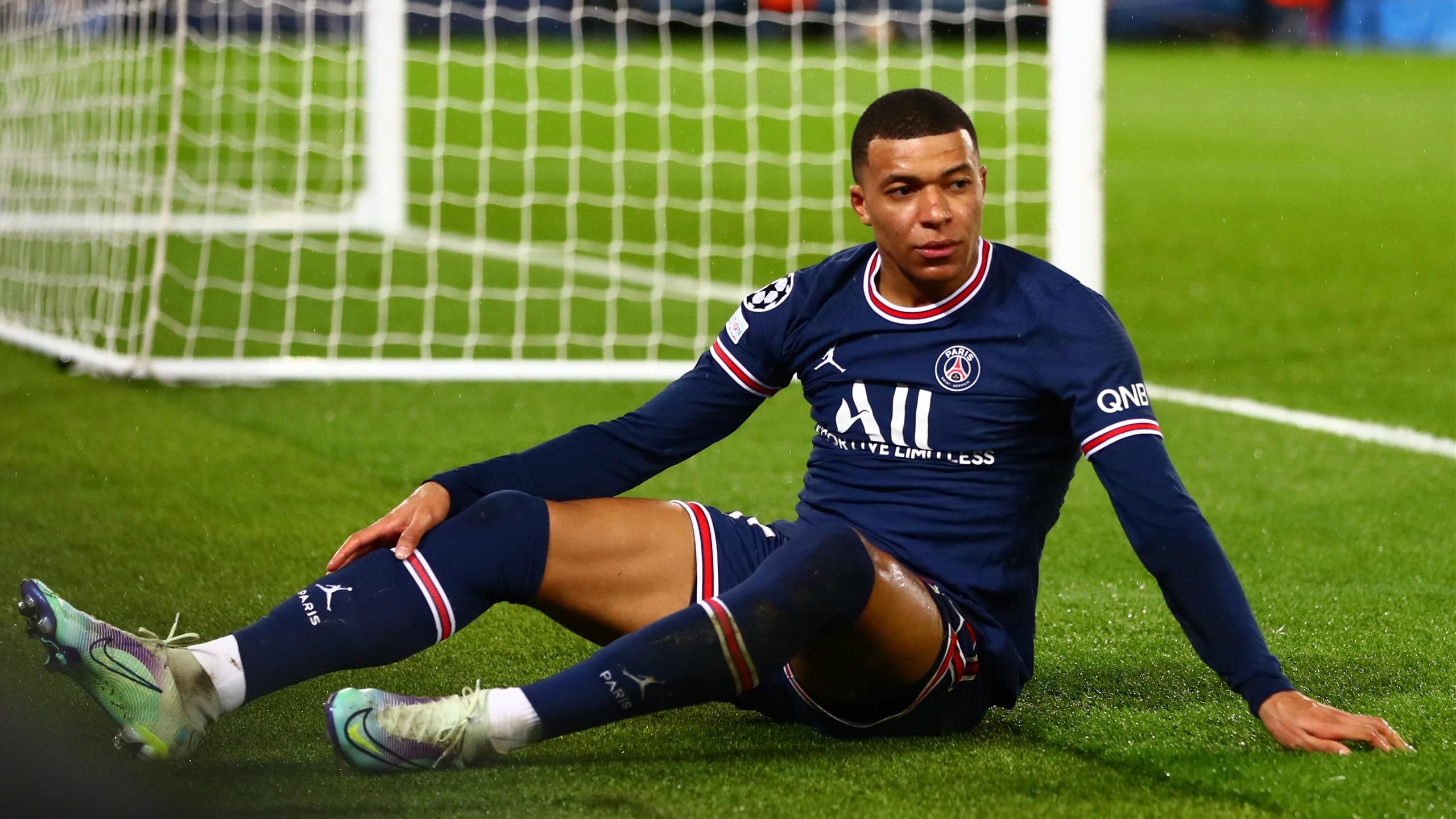 Un ancien entraineur du PSG humilie Kylian Mbappé