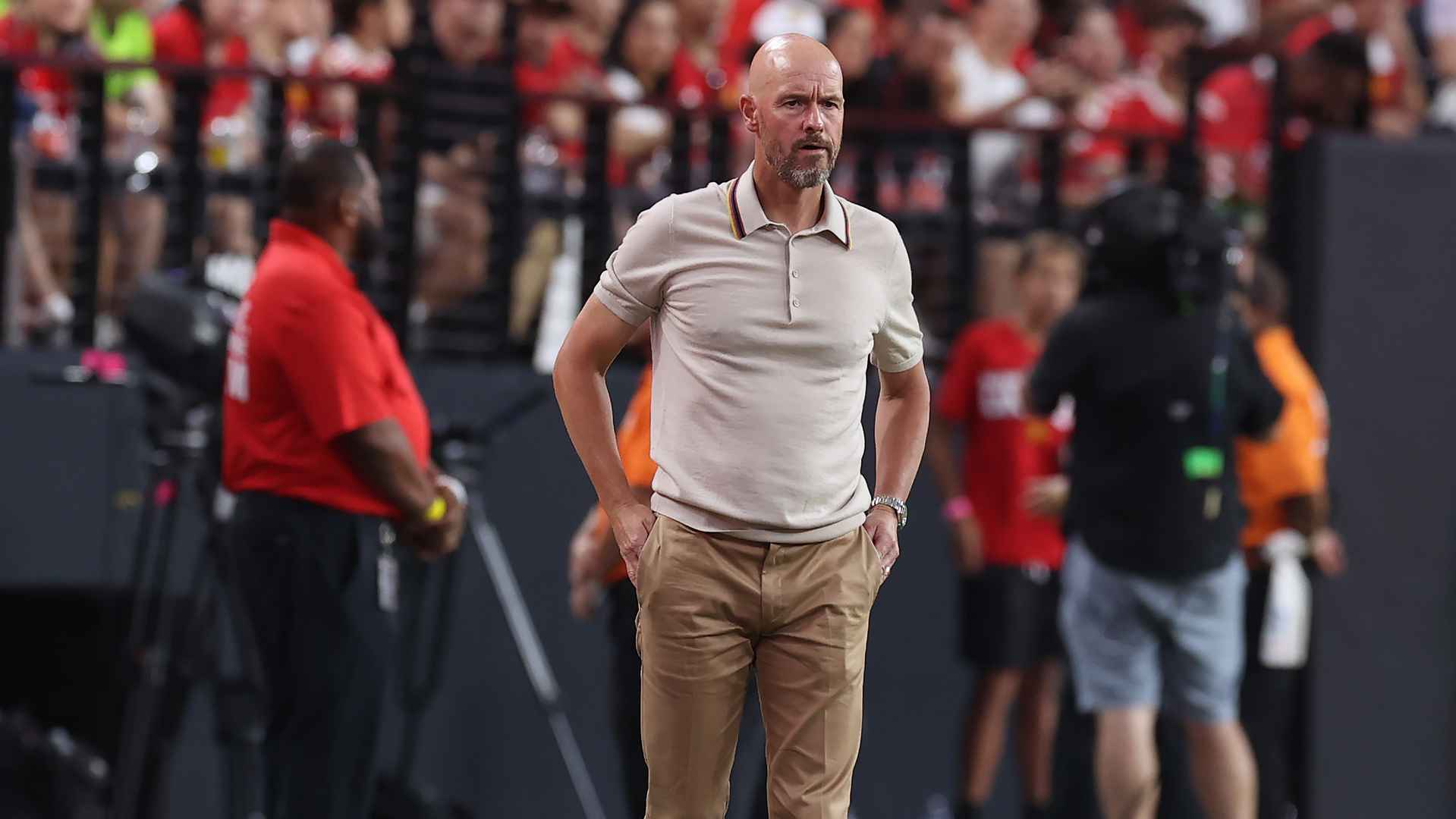 « C’est impardonnable  » : Ten Hag condamne les joueurs de Man Utd pour avoir enfreint ses règles