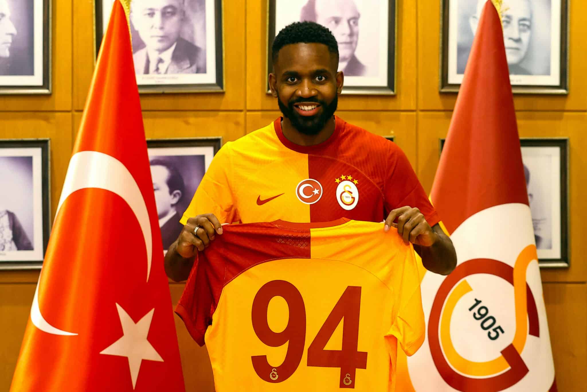 Officiel : Cédric Bakambu s’engage avec Galatasaray !