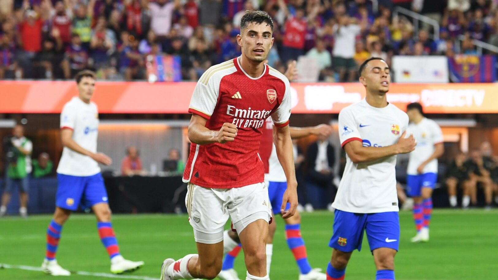 Vidéo : L'humiliation totale après un match amical à haute intensité, Arsenal écrase le Barça de Xavi 2 Barça Arsenal
