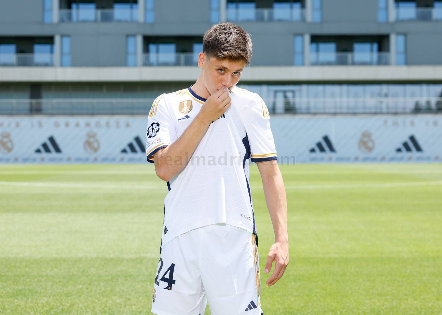OFFICIEL : Un nouveau talent débarque au Real Madrid après Arda Güler !