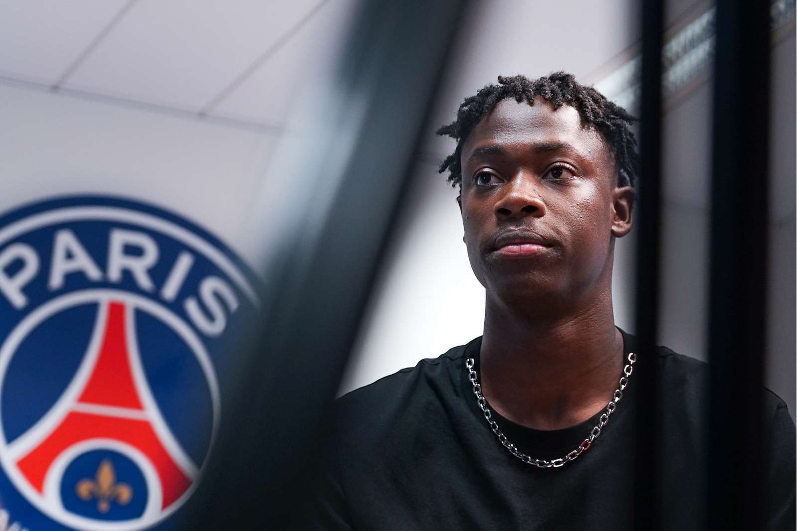 Chadaille Bitshiabu quitte le PSG et file en Allemagne (Officiel)