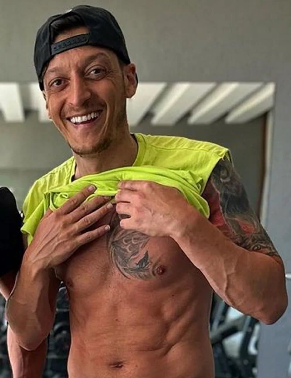 Le tatouage polémique de Mesut Özil 