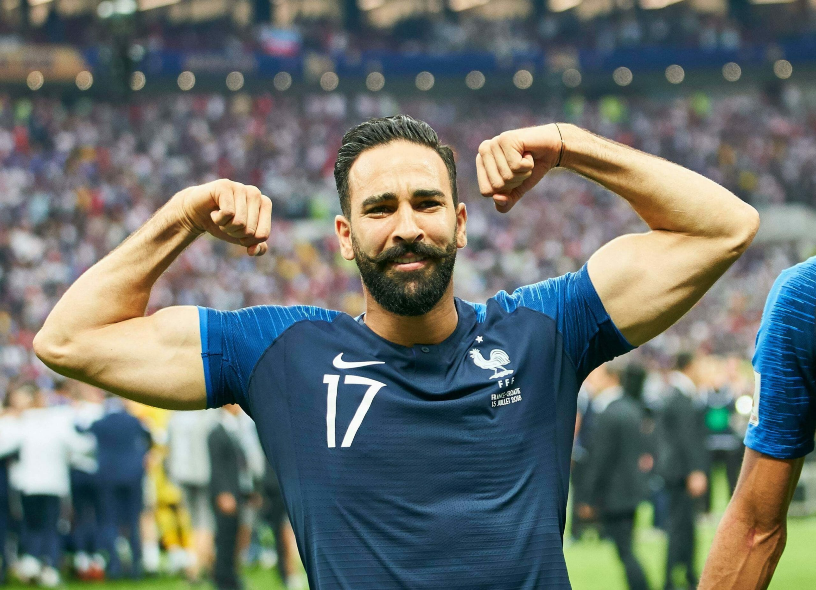 Rami a mis la main sur le trophée de la Coupe du monde