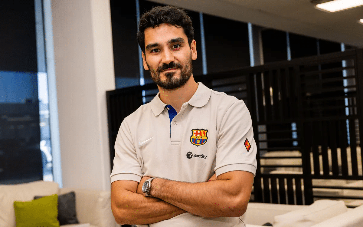 Gundogan signe au Barça