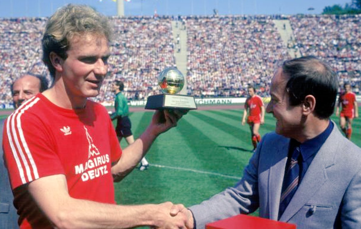 Classement des 10 joueurs qui ont remporté le plus de ballon d'or 3 Karl-Heinz Rummenigge – Allemagne – 2 ballons d’or