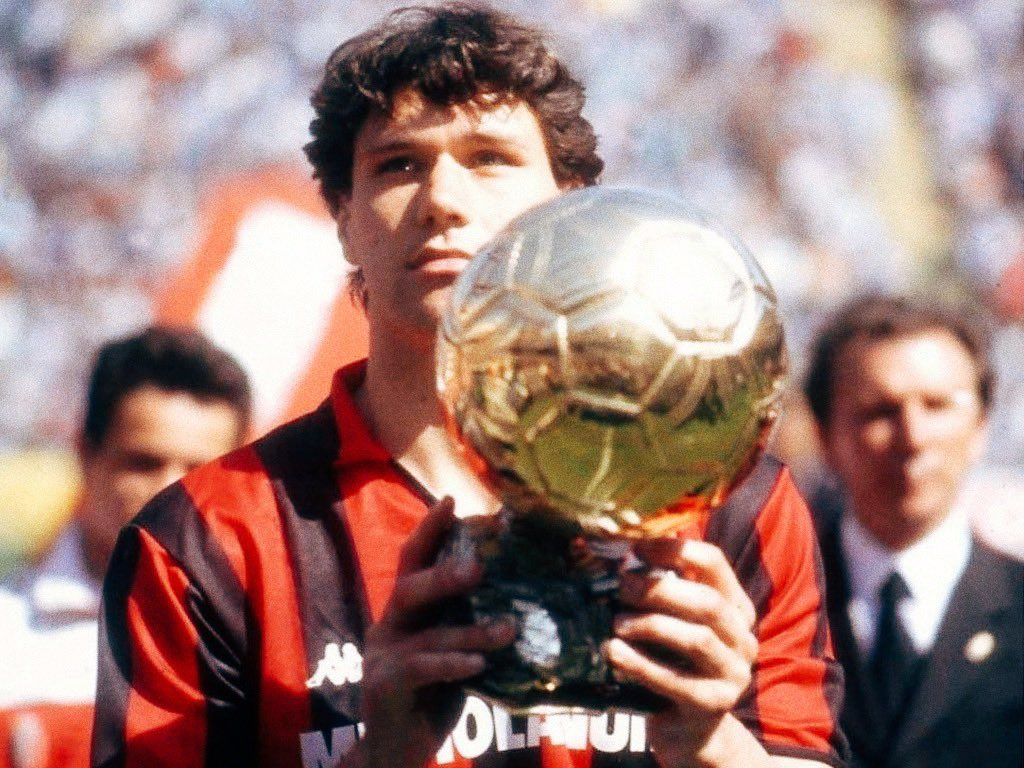 Marco van Basten – Pays-Bas – 3 ballons d’or