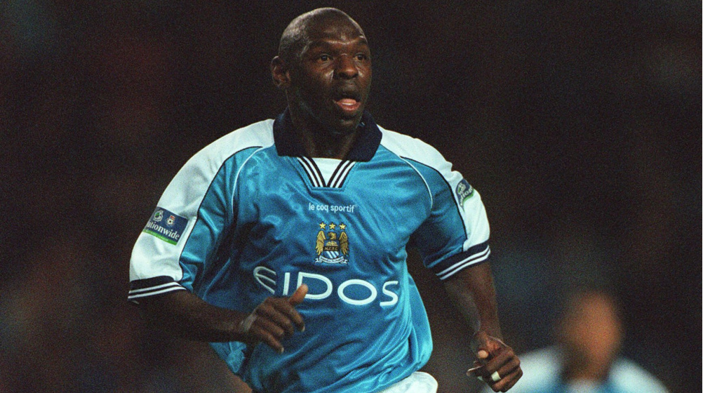 Goater, est arrivé de Bristol City pour 510 000 £ en 1998