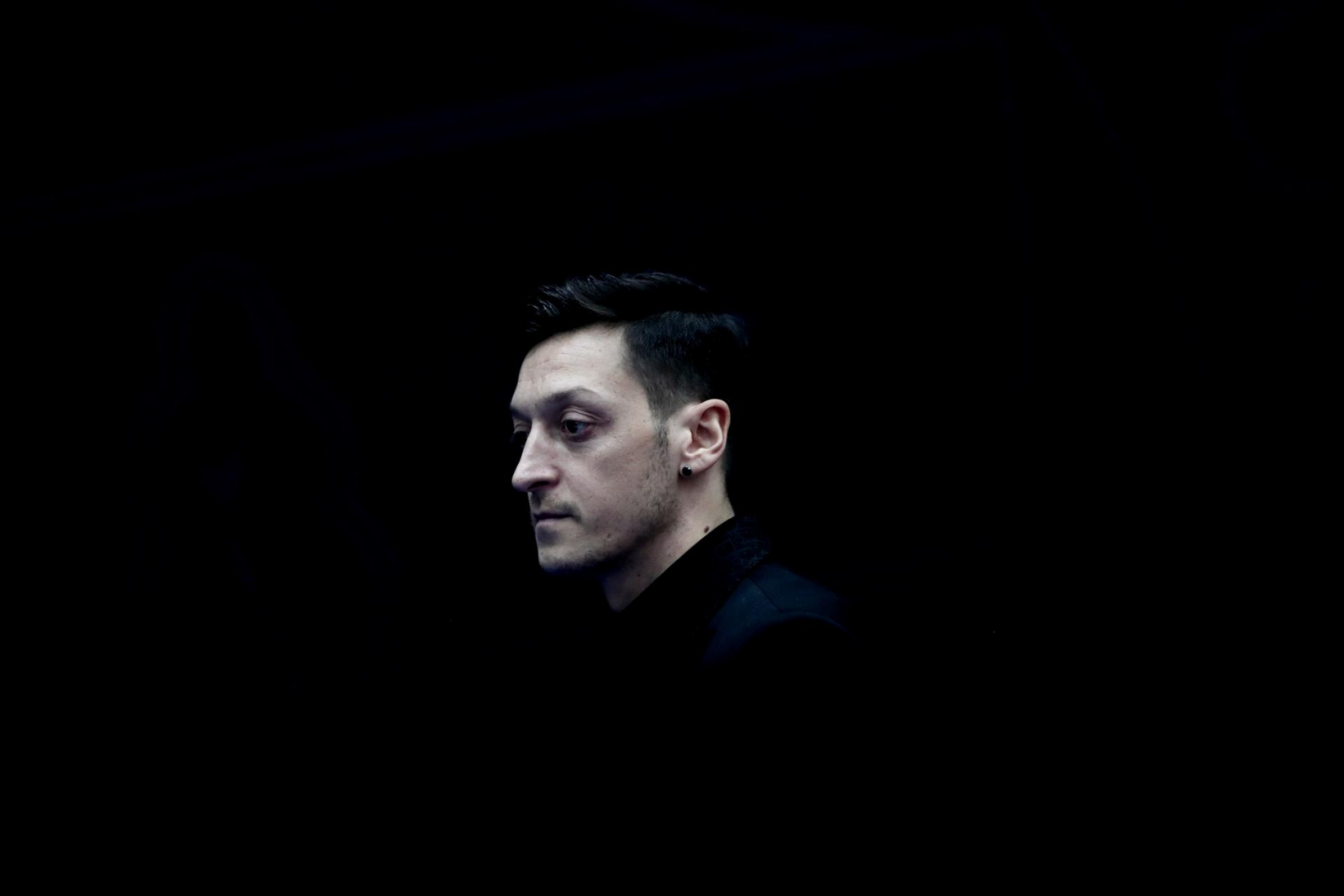 Mesut Ozil snobe Ronaldo, Zidane et désigne la plus grande légende du Real Madrid 2 Ozil interview