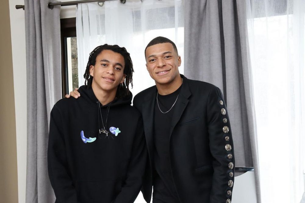 Crise au PSG, Ethan Mbappé réagit et menace à son tour le club parisien !