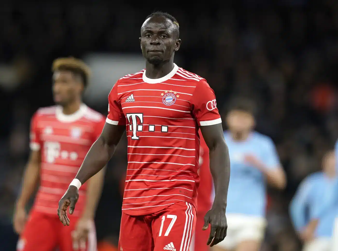 le bayern munich suspend sadio mane