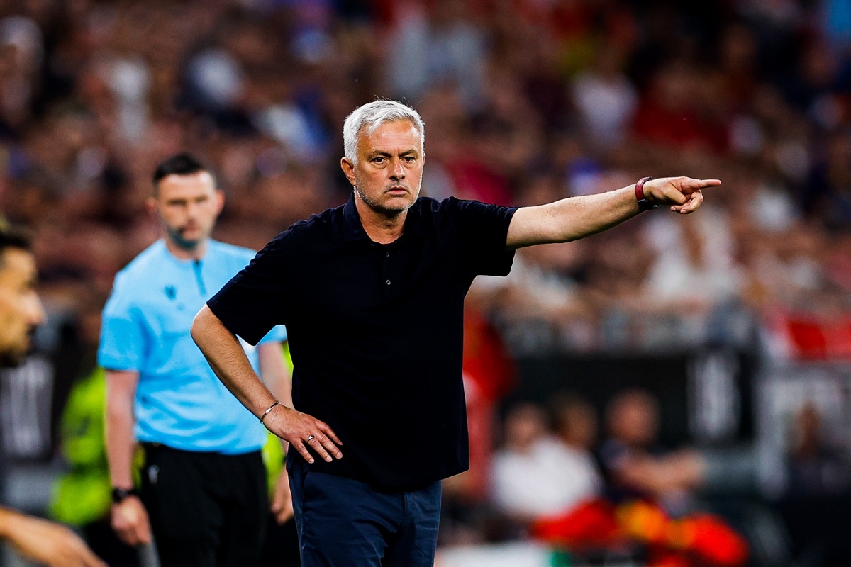 Un arbitre de Serie A renvoyé après un affrontement avec Jose Mourinho