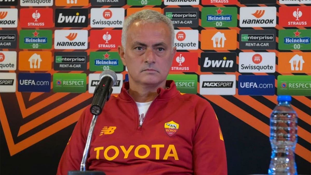 Roma : José Mourinho fait le show en conférence de presse avec Lukaku !