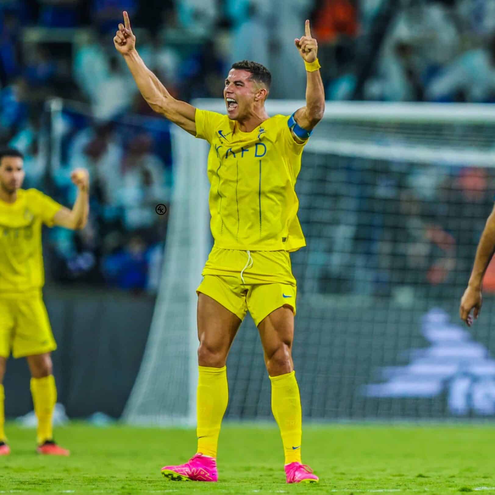 Vidéo : Cristiano offre déjà un trophée à Mané et Al Nassr, la réaction du sénégalais enflamme la toile 2 CR7