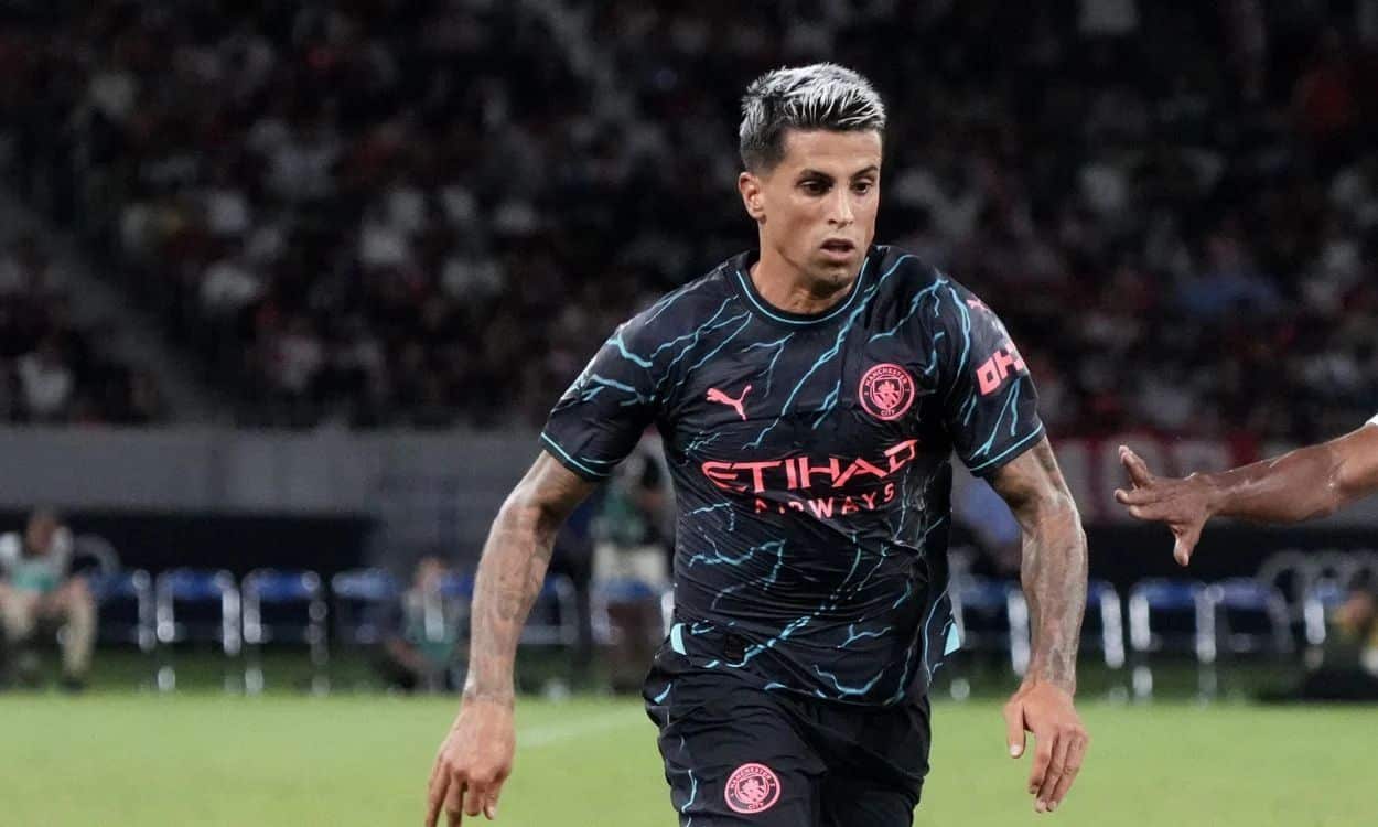 Joao Cancelo au Barça, le transfert encore retardé, la raison dévoilée